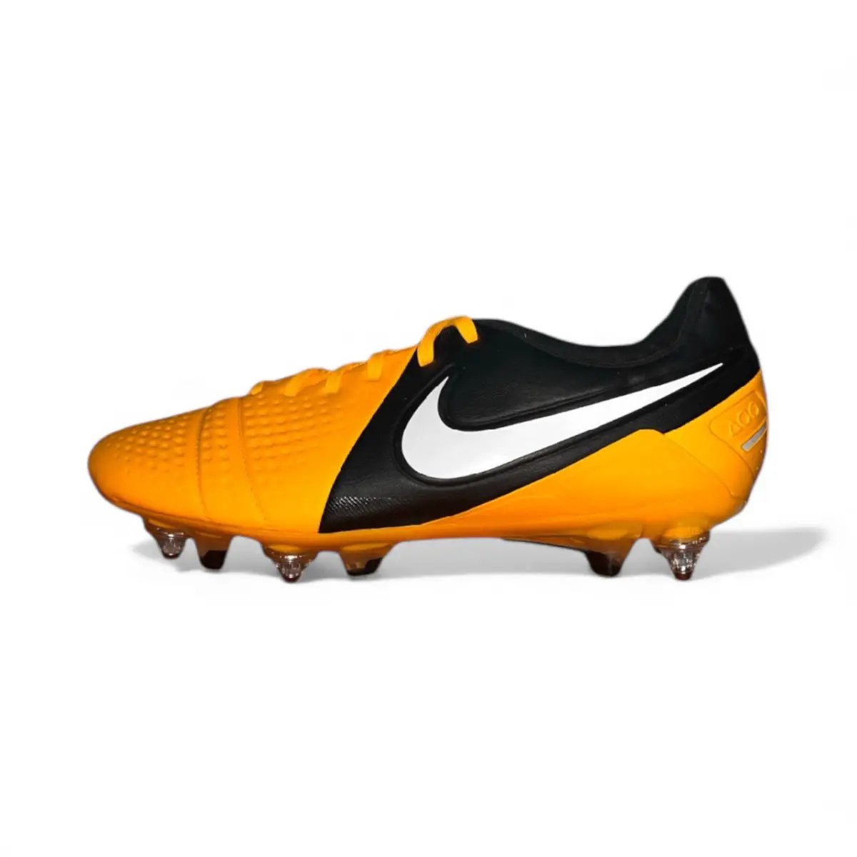 Nike CTR360 Maestri III SG-Pro 810 / classic & rare football boots