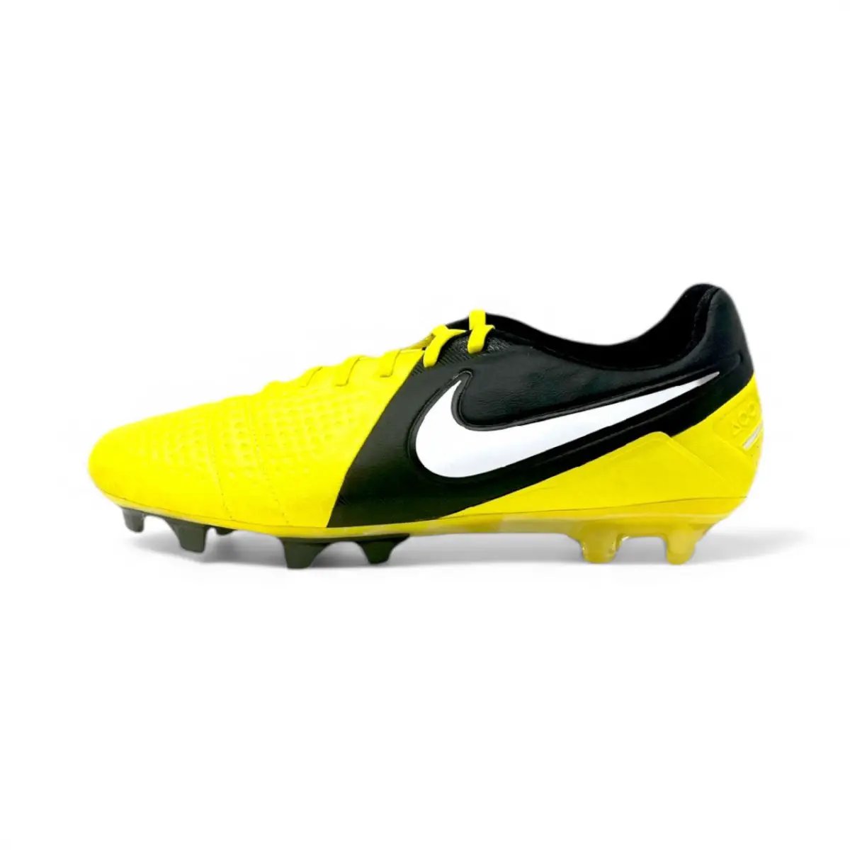 Nike CTR360 Maestri III FG 710 / classic & rare football boots