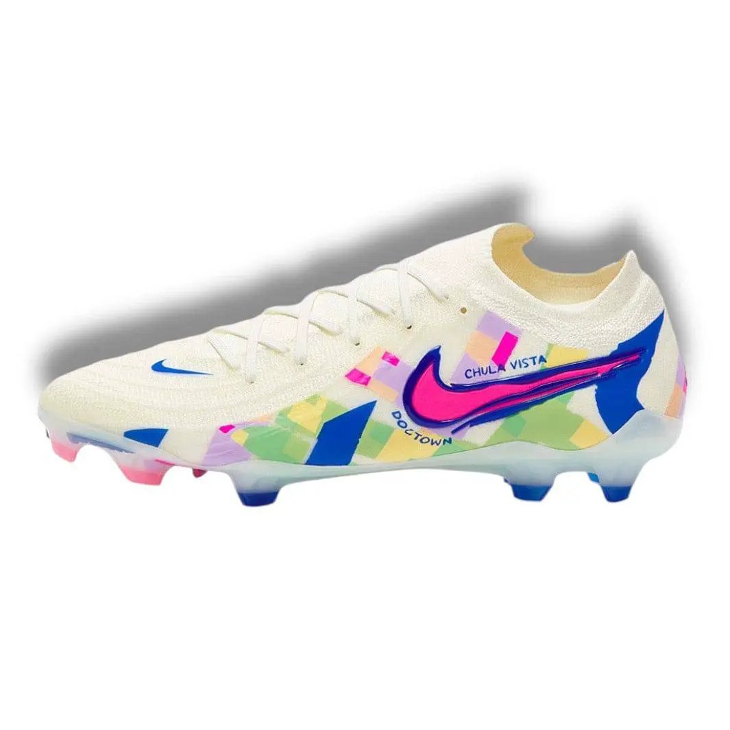 Nike Phantom GX 2 Elite FG SE 100 / classic & rare football boots