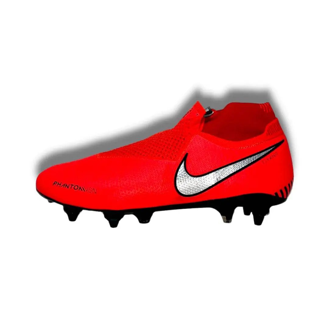 Nike Phantom VSN Elite DF SG-Pro 601 / classic & rare football boots
